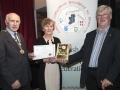 Sheamus O'Donoghue presenting Maria O'Brien with the Best Script Trophy which was donated by Edwin Bailey